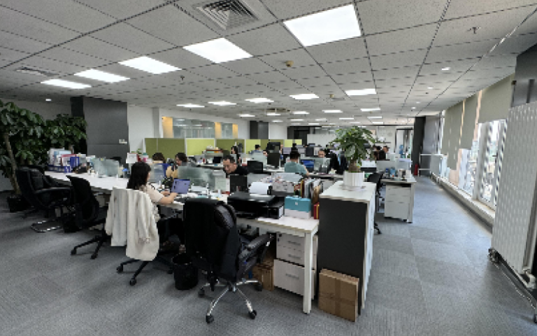 中通天鸿办公环境