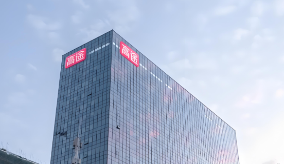 呼叫中心CTI对接到企业核心业务系统，通过呼叫中心平台400号码受理用户来电咨询、外呼用户回访